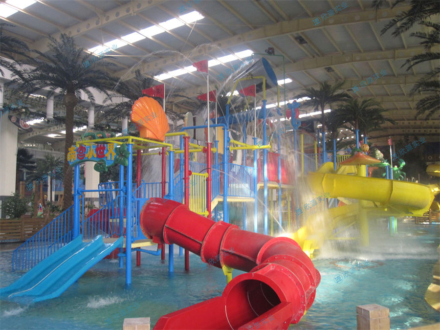 室內(nèi)水上樂園中型水寨制作案例