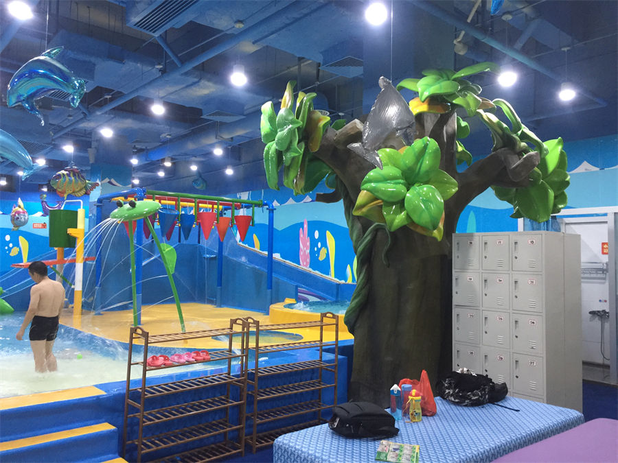 河源堅基購物中心丹尼熊8